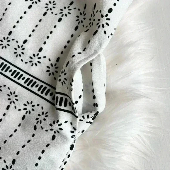 Lulu’s Graphic Price Black & White Shift Dress with Pockets - Picture 10 of 11